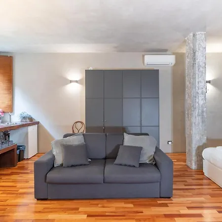 Il Garbo And Apartment *
