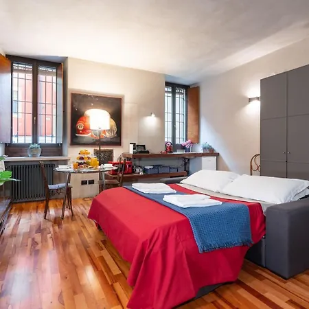 Il Garbo And Apartment